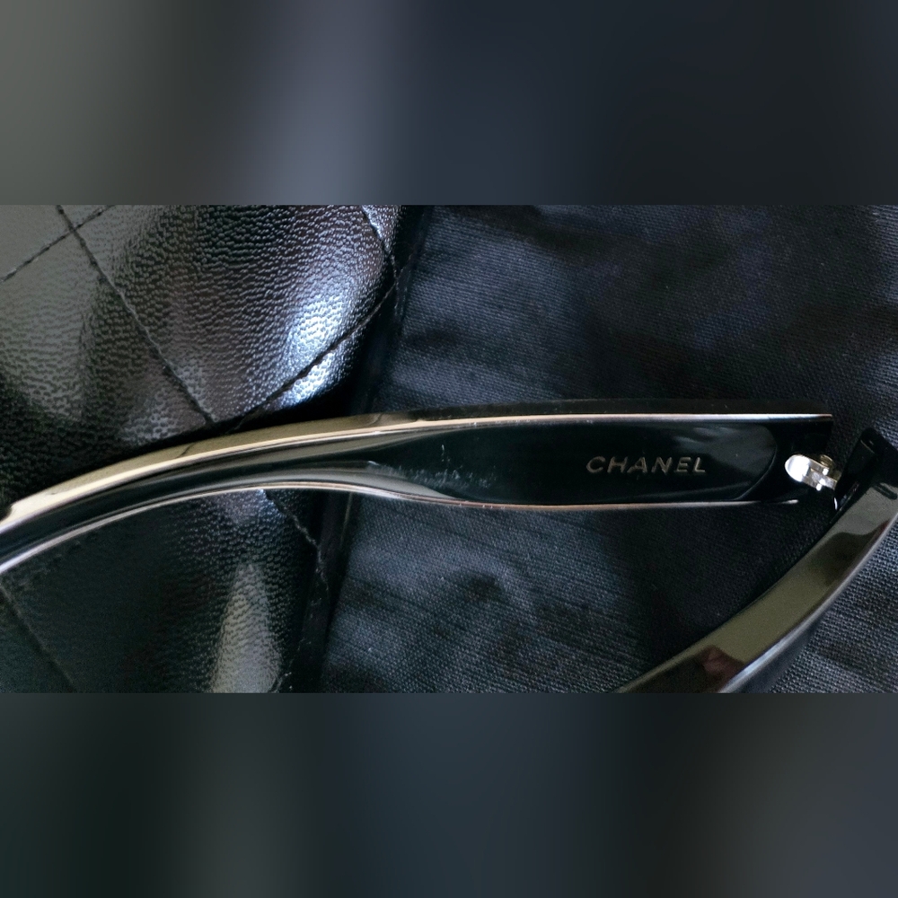 CHANEL CH5271 Women's Black and Chrome Cat Eye Sunglasses Size:OS Made In Italy - Picture 14 of 16